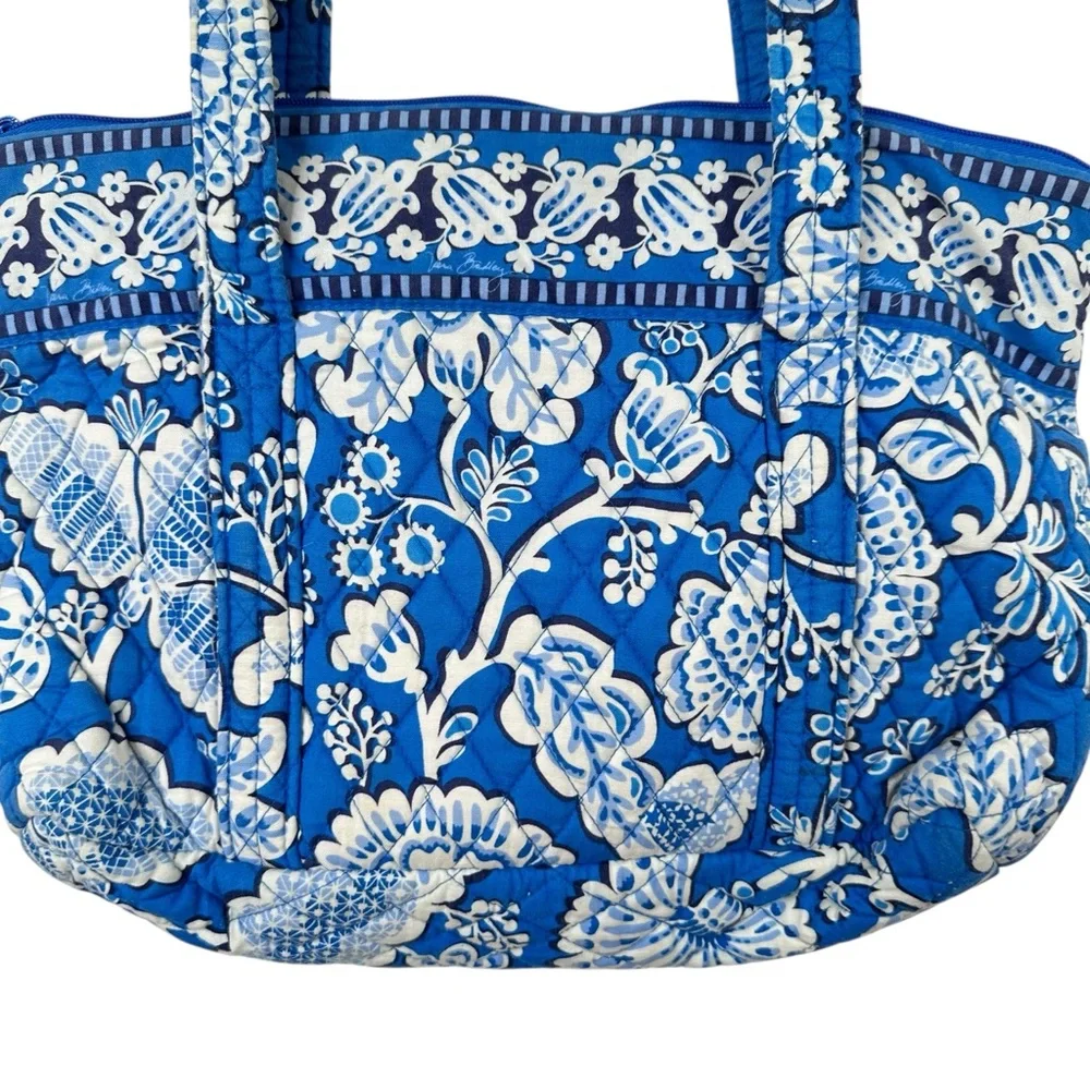 Vera Bradley Floral Quilted Cotton Coastal Grandma Style Blue Lagoon Tote Bag - Picture 7 of 12